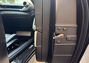 Производство и установка доводчиков дверей на Ferrari GTC4Lusso